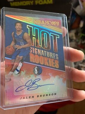 Panini Hoops Jalen Brunson Hot Signatures Rookies Card Holo Autographed Card